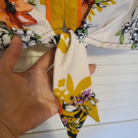 Cupio Floral Short Sleeve Tie Front Blouse - Picture 3 of 6